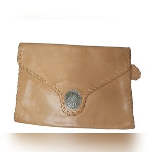 Myers‎ tan clutch